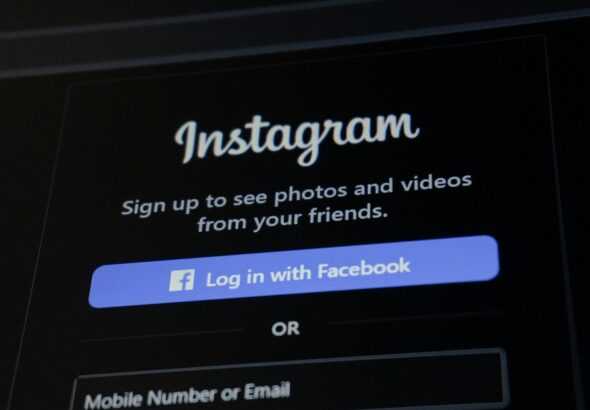 Instagram login screen with facebook login button